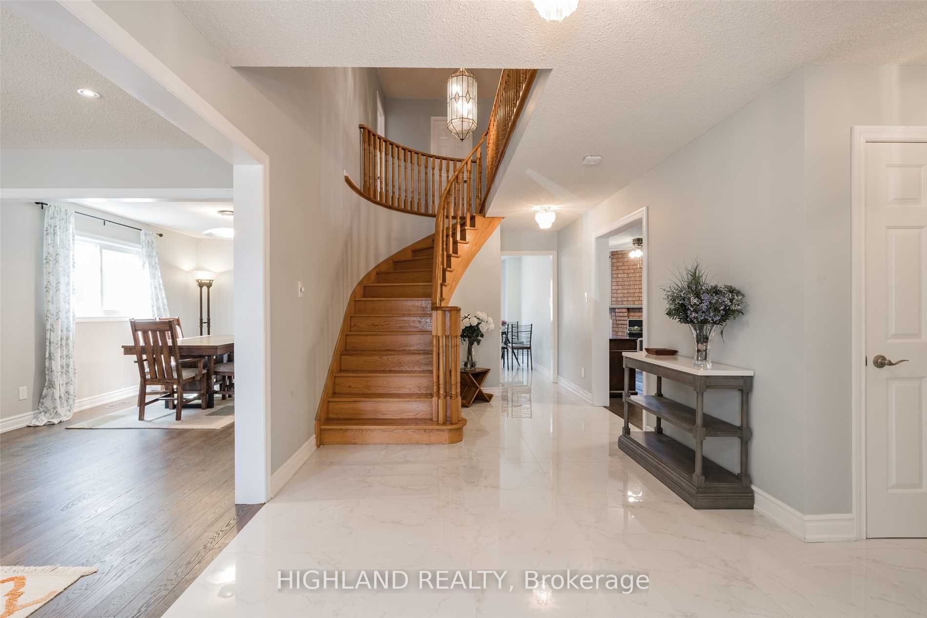 2325 Credit Valley Road