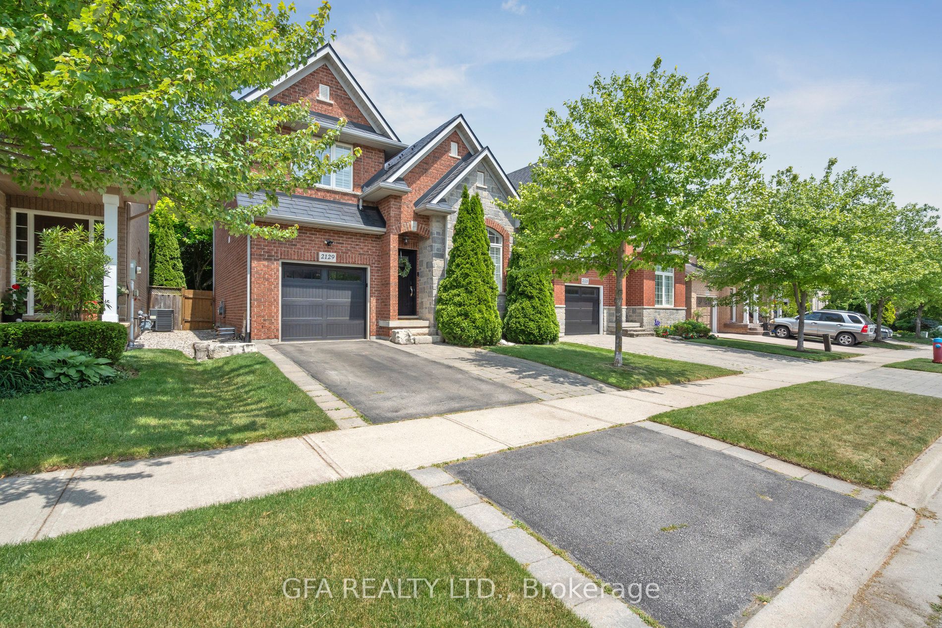 2129 Brookhaven Crescent