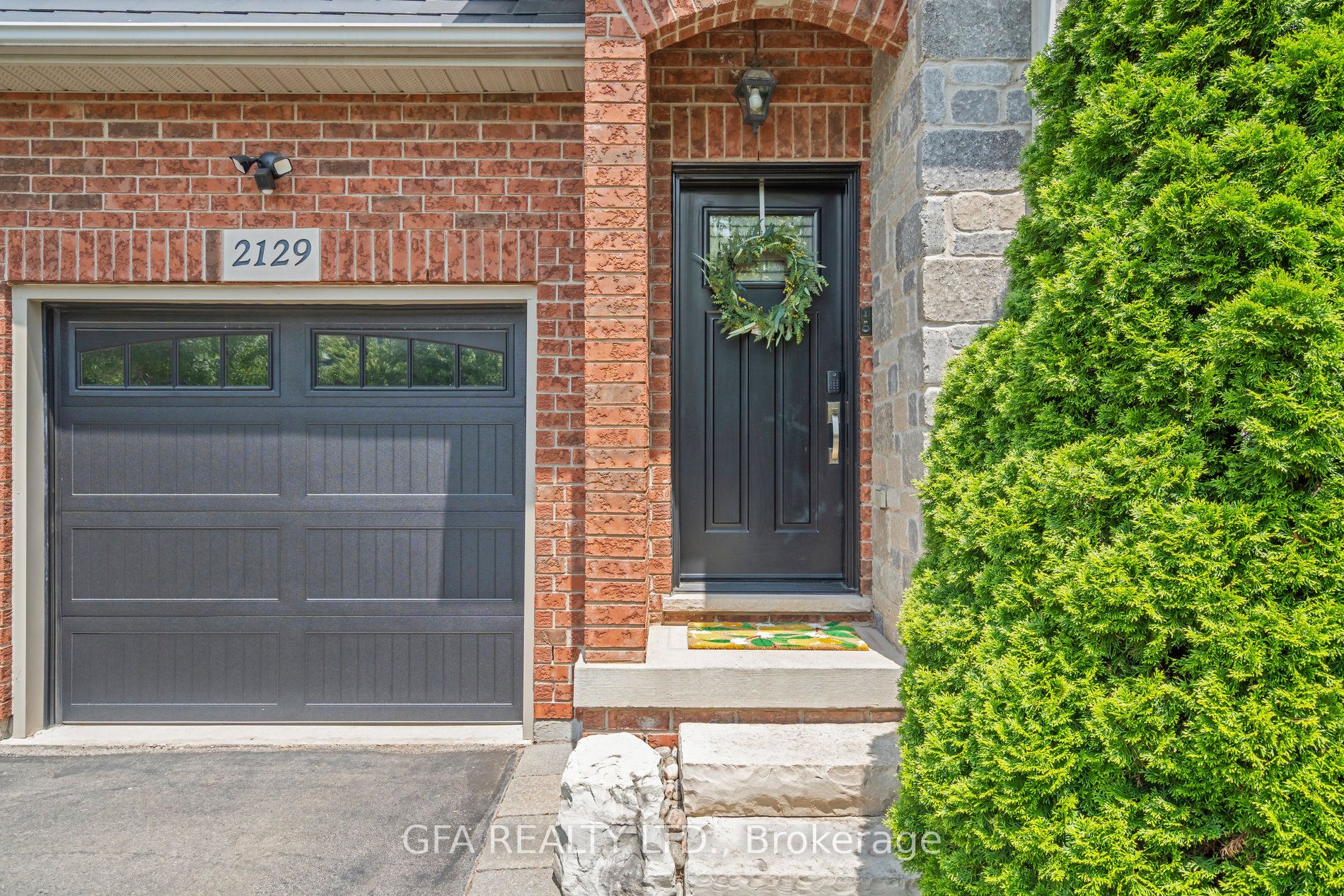 2129 Brookhaven Crescent