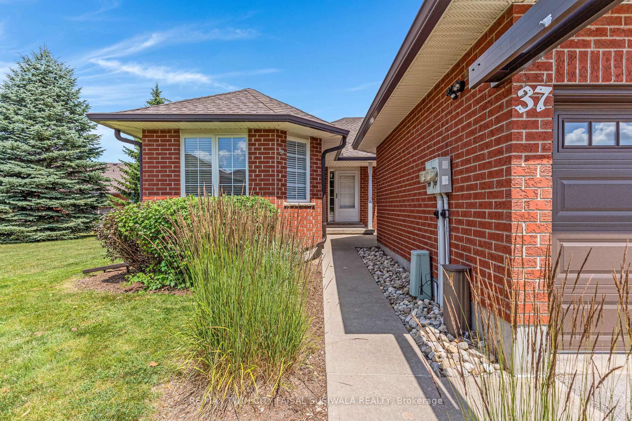 10 Isherwood Avenue 37