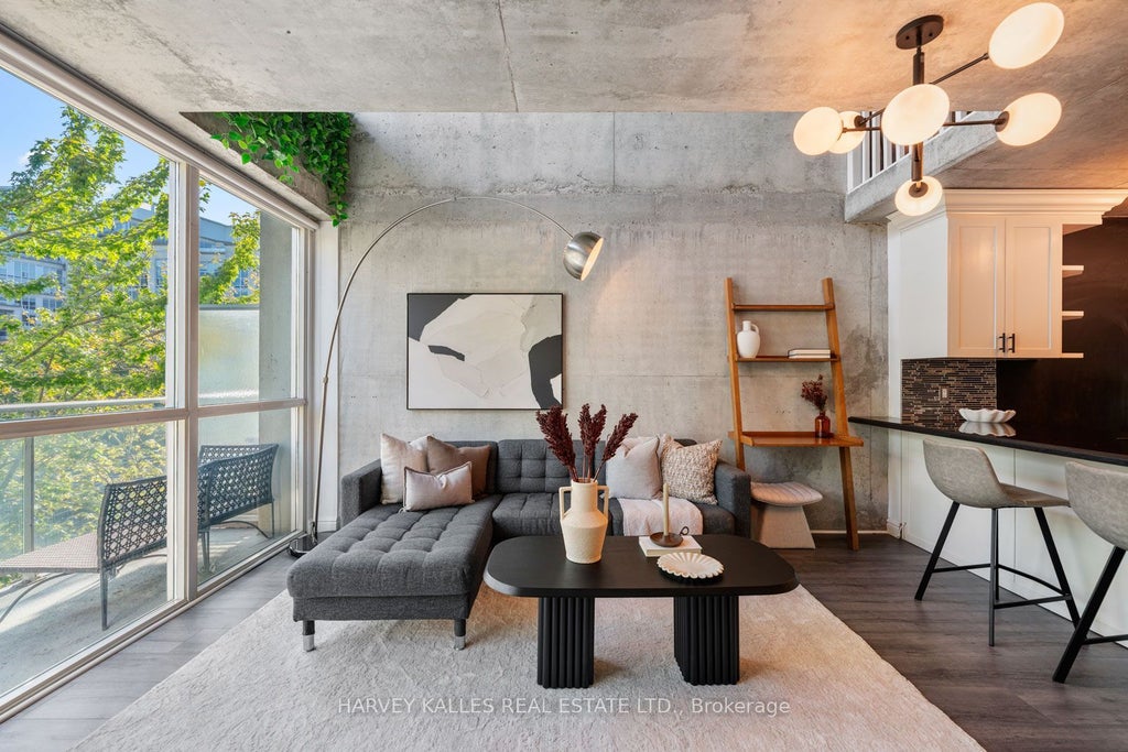 Photo of 954 King Street W #507, Toronto, ON M6K 3L9 (MLS # C13784034)