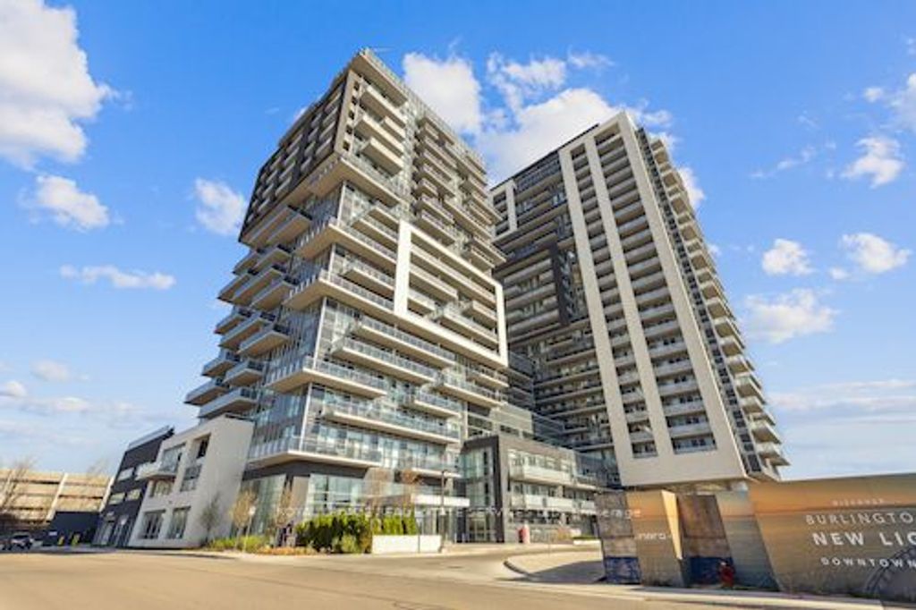 Photo of 2087 Fairview Street #1209, Burlington, ON L7R 0E5 (MLS # W13218094)