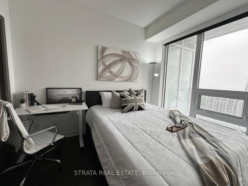Photo of 19 Bathurst Street #3915, Toronto, ON M5V 0N2 (MLS # C12596612)