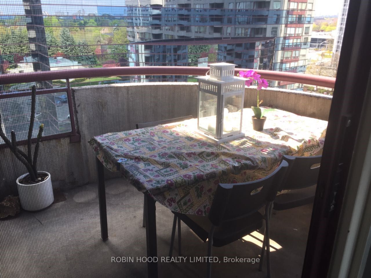 Photo 1 of 14 — 5765 Yonge Street 804, Toronto, ON M2M 4H9