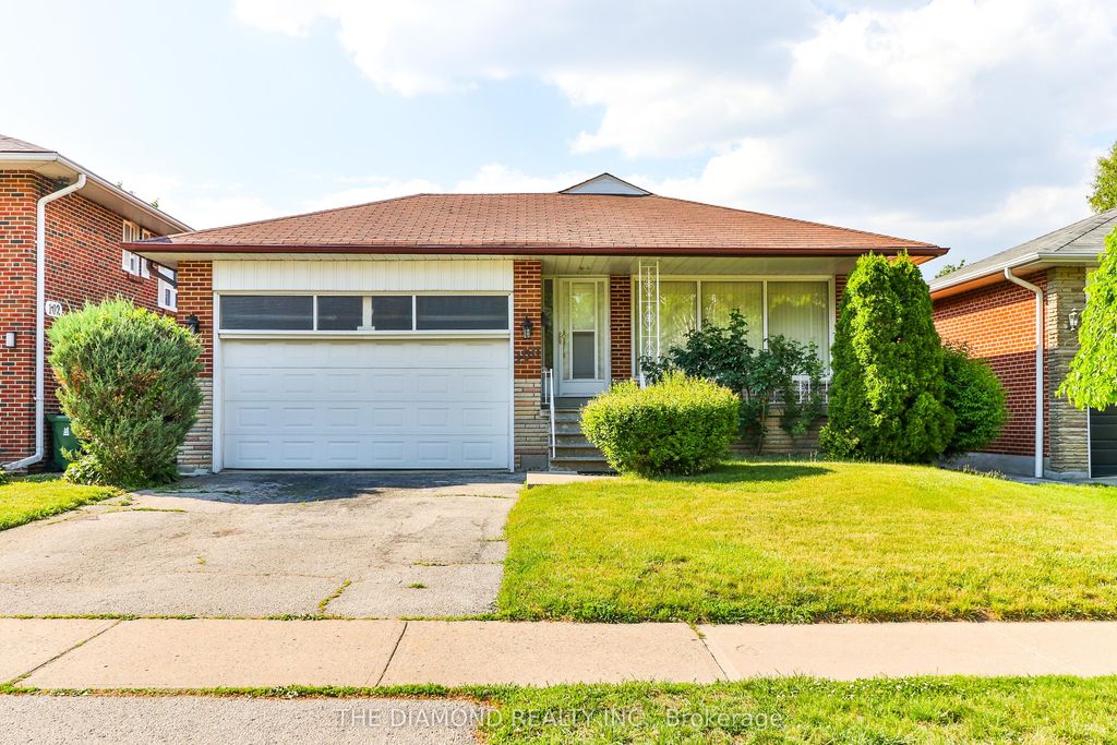 Photo of 100 Summitcrest Drive, Toronto, ON M9P 1H8 (MLS # W13161640)