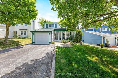 13 Blueridge Square Brampton ON L6Z 1A2