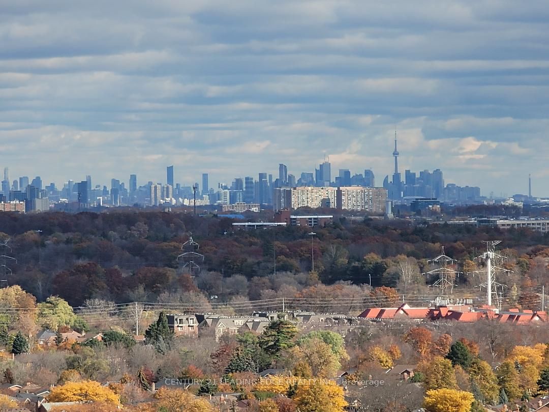 2520 Eglinton Avenue W 1016