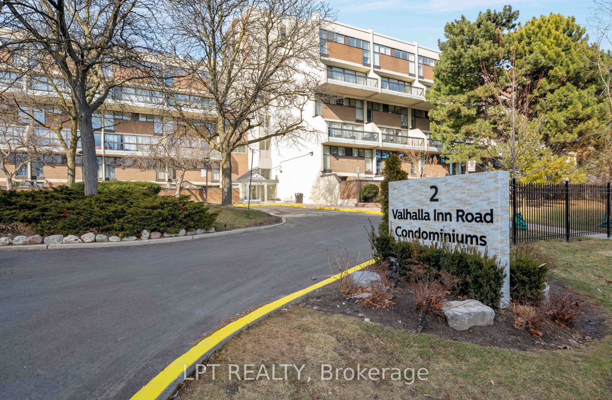 2 Valhalla Inn Road 332