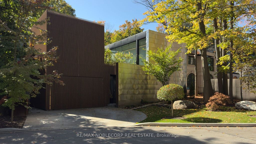 Photo of 7 Waxwing Place, Toronto, ON M3C 1N5 (MLS # C12447062)