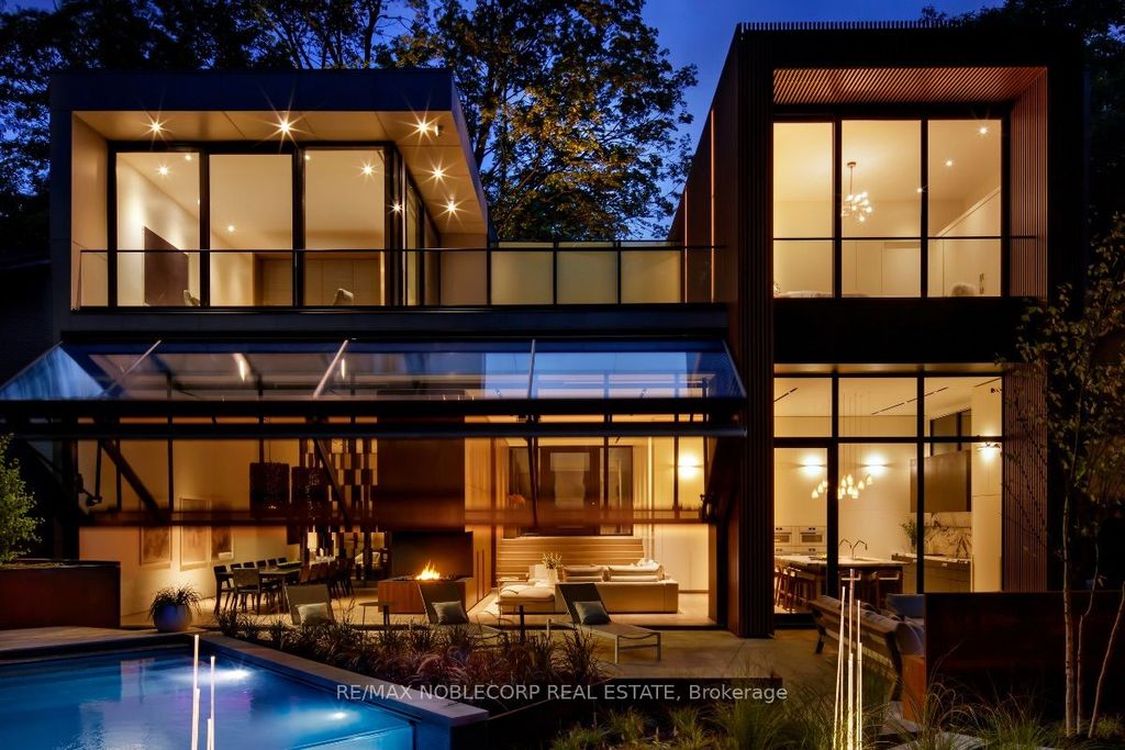 Photo of 7 Waxwing Place, Toronto, ON M3C 1N5 (MLS # C12447062)