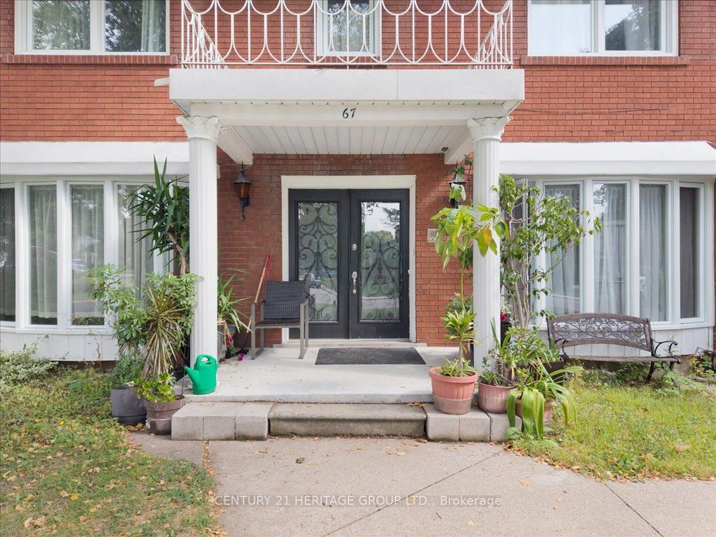 Photo of 67 Elmhurst Drive, Hamilton, ON L8T 1C5 (MLS # X12785814)