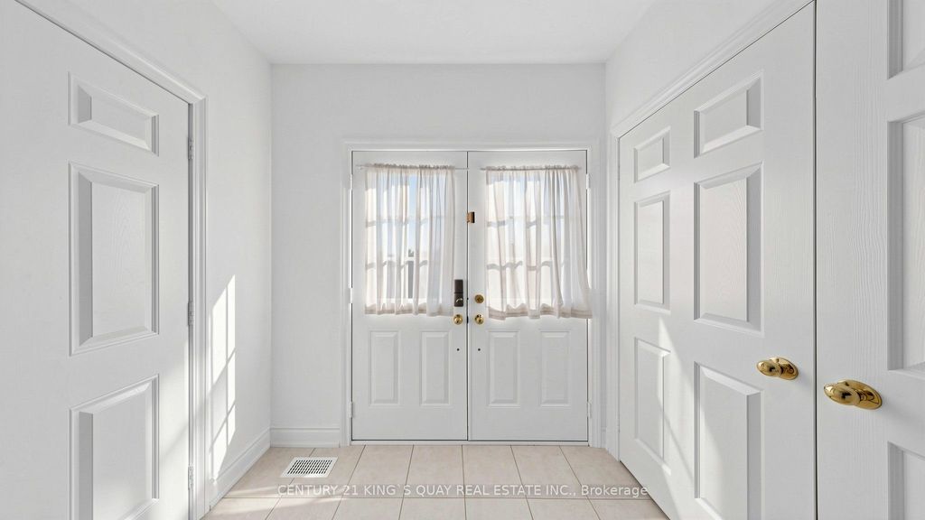 Photo of 87 Peshawar Avenue, Markham, ON L3R 9V3 (MLS # N12957190)