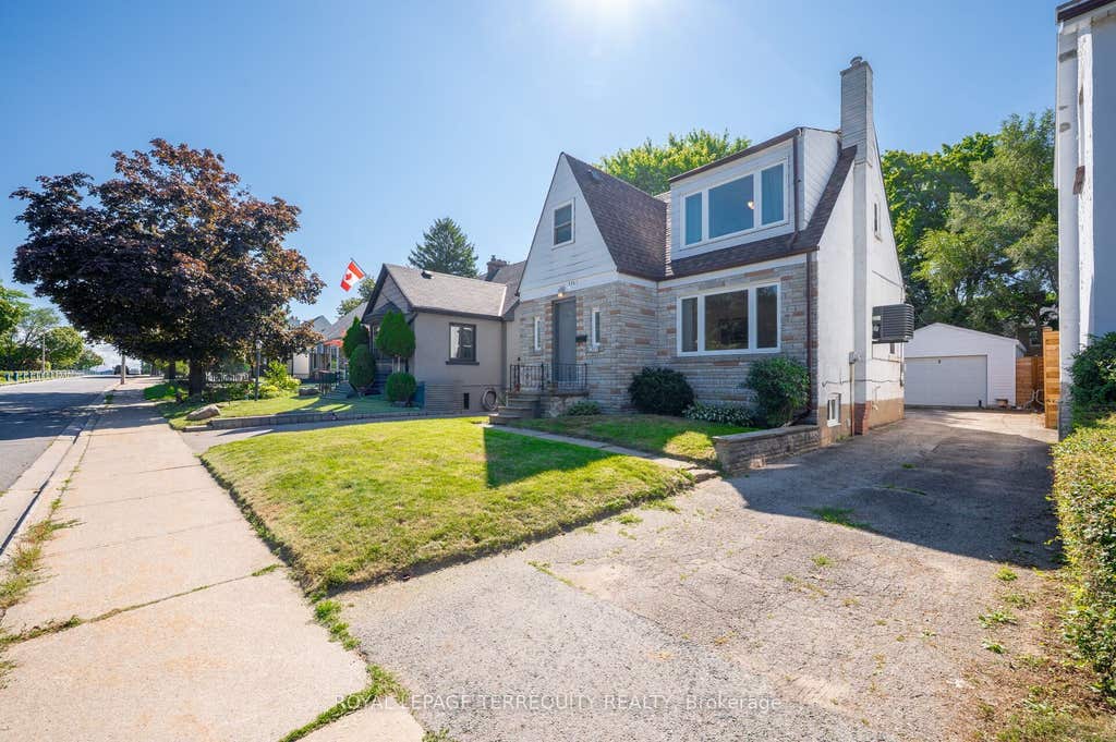 Photo of 2307 Lawrence Avenue W, Toronto, ON M9P 2A7 (MLS # W13694344)