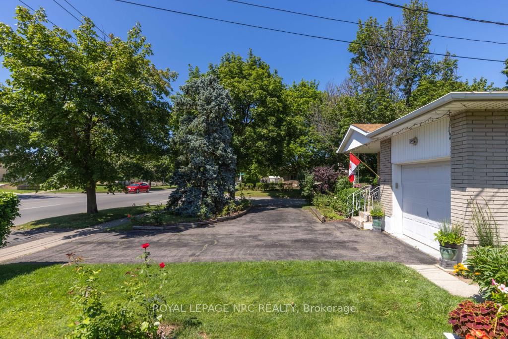 542 Lake Street