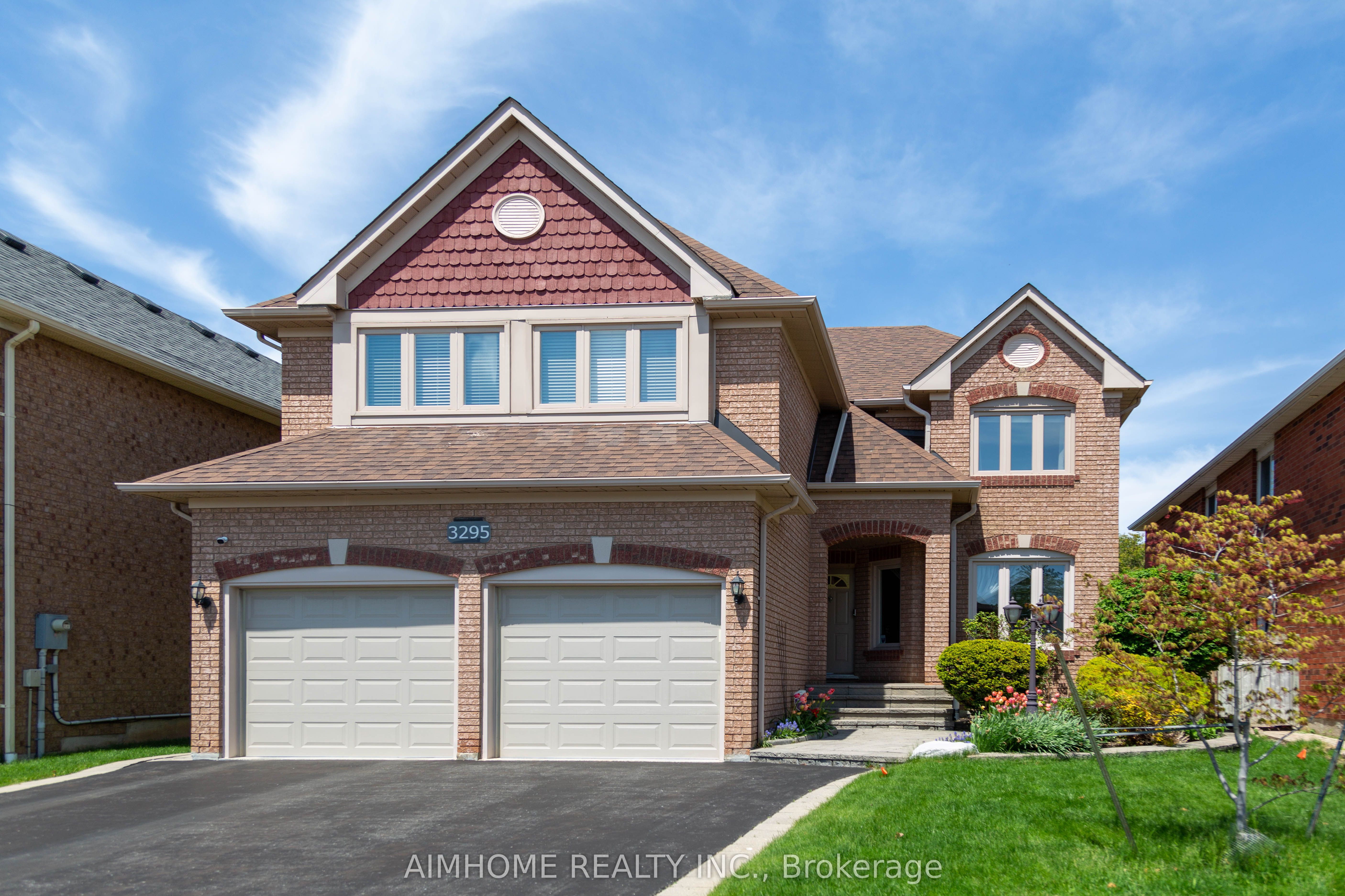 3295 Bloomfield Drive