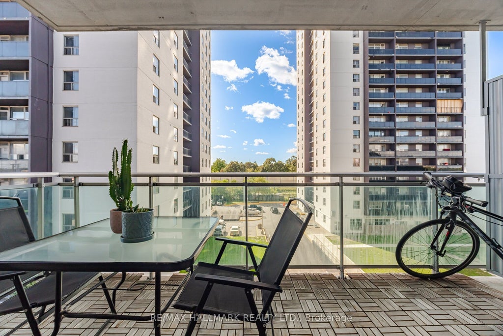Photo of 2464 Weston Road #505, Toronto, ON M9N 2A2 (MLS # W13812424)
