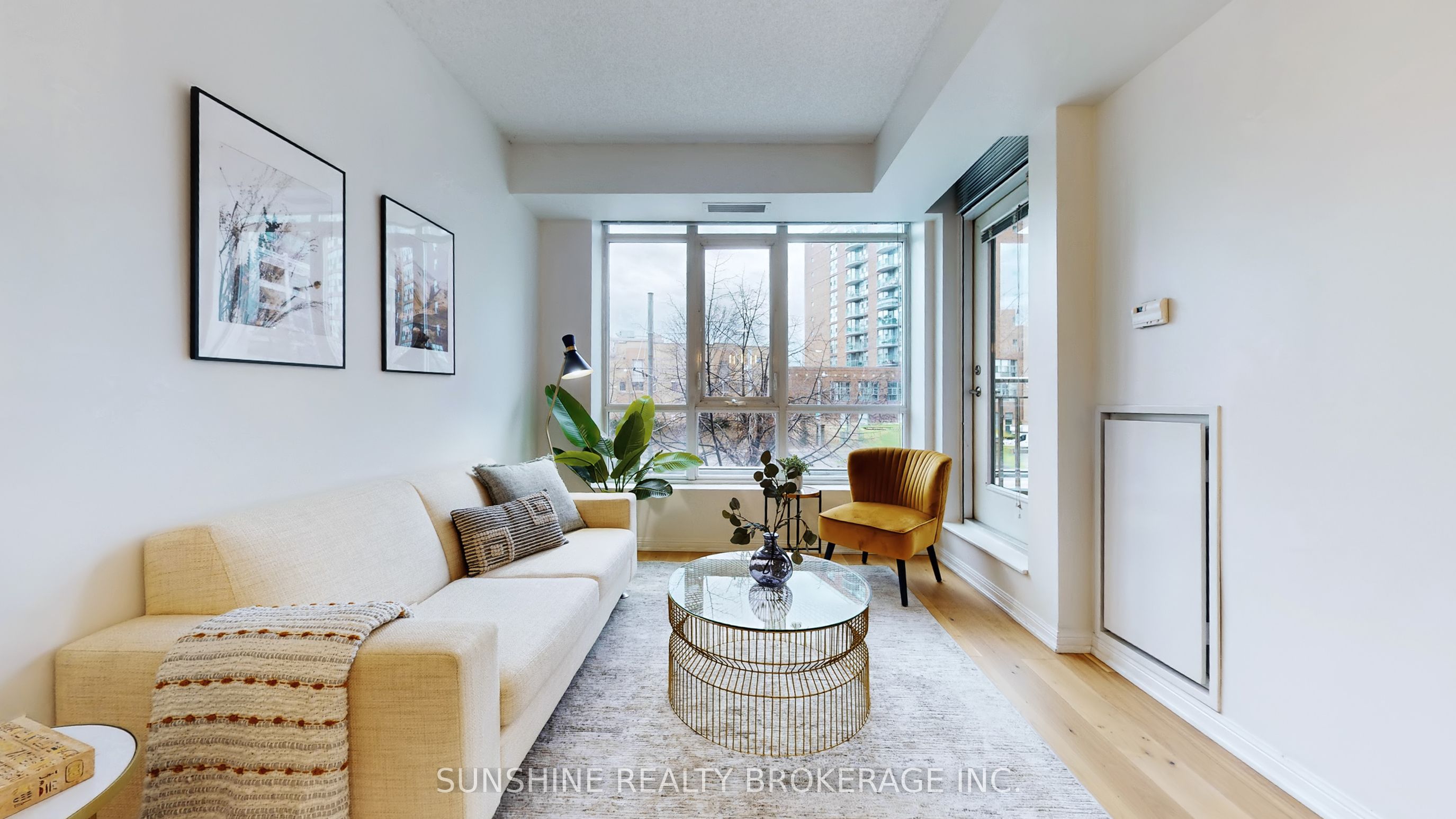 21 Grand Magazine Street W 215