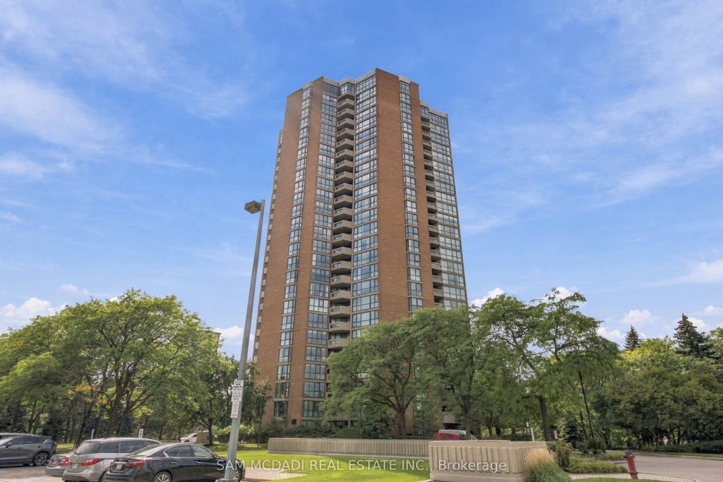 Photo of 2000 Islington Avenue #2009, Toronto, ON M9P 3S7 (MLS # W13803828)