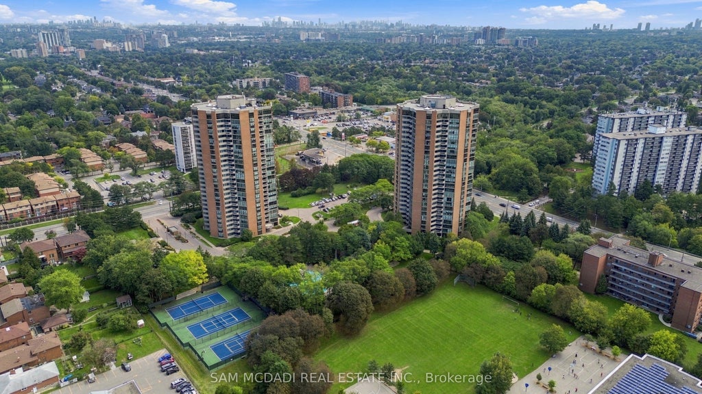 Photo of 2000 Islington Avenue #2009, Toronto, ON M9P 3S7 (MLS # W13803828)
