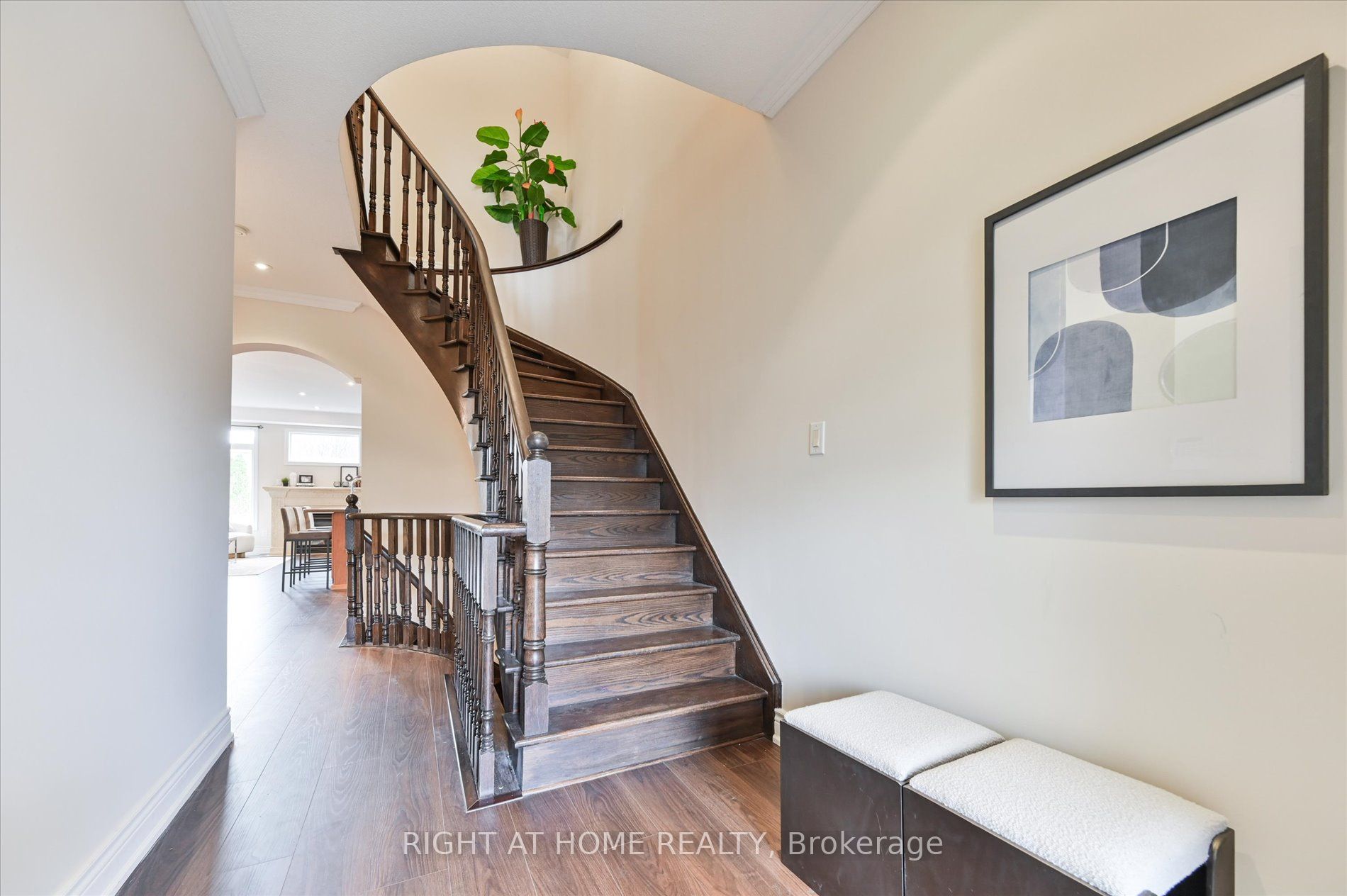 1182 Woodington Lane