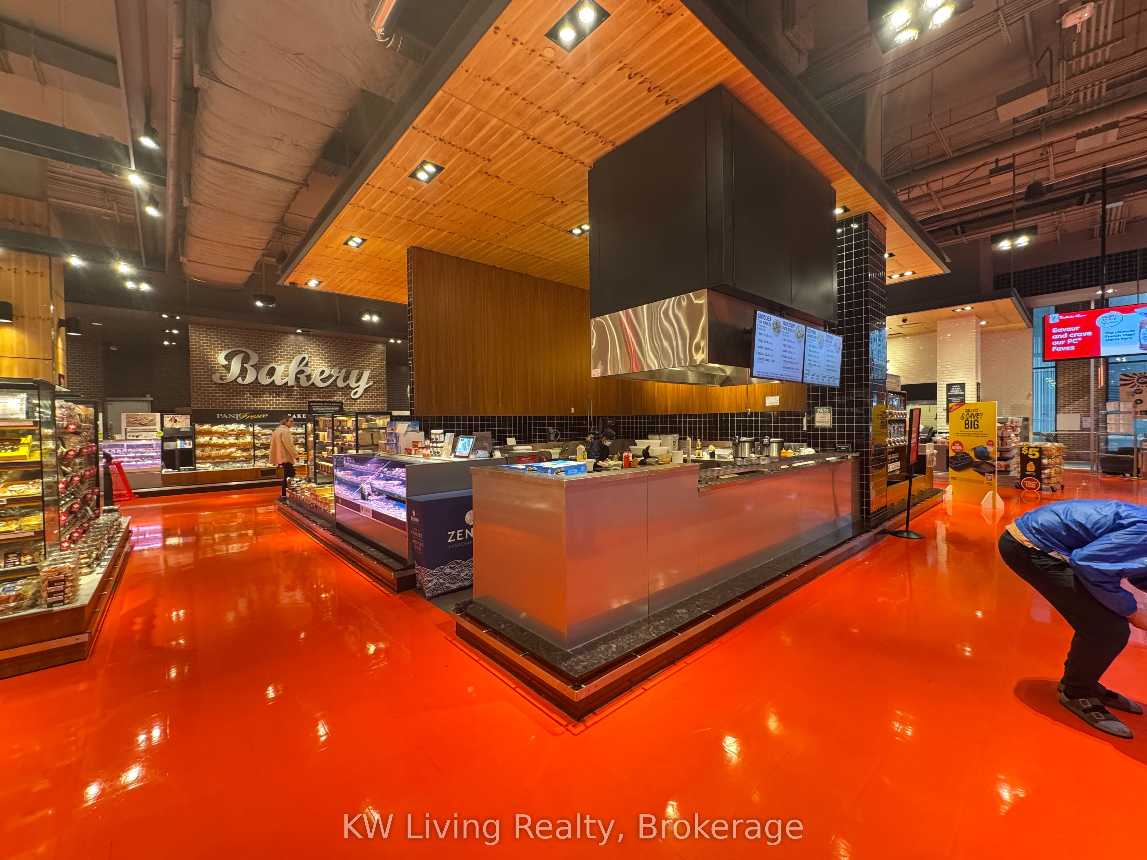 500 Lake Shore Boulevard W Food Counter