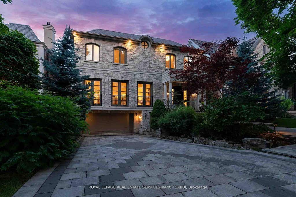 Photo of 135 Buckingham Avenue, Toronto, ON M4N 1R5 (MLS # C13539046)
