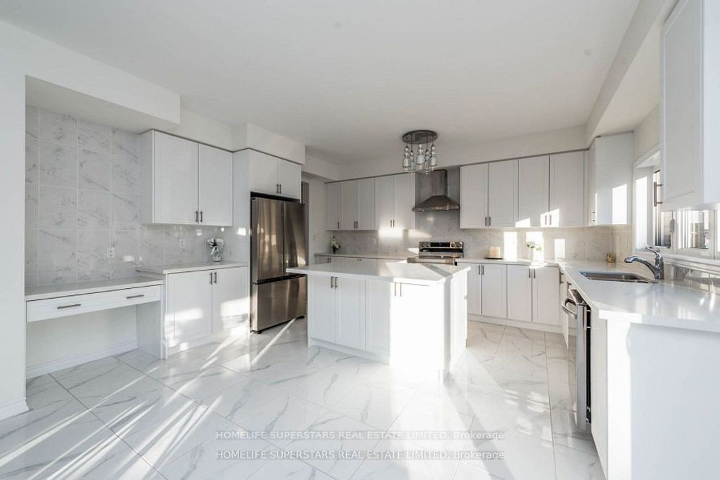 Photo of 1121 Cole Street, Innisfil, ON L9R 0R3 (MLS # N12802992)