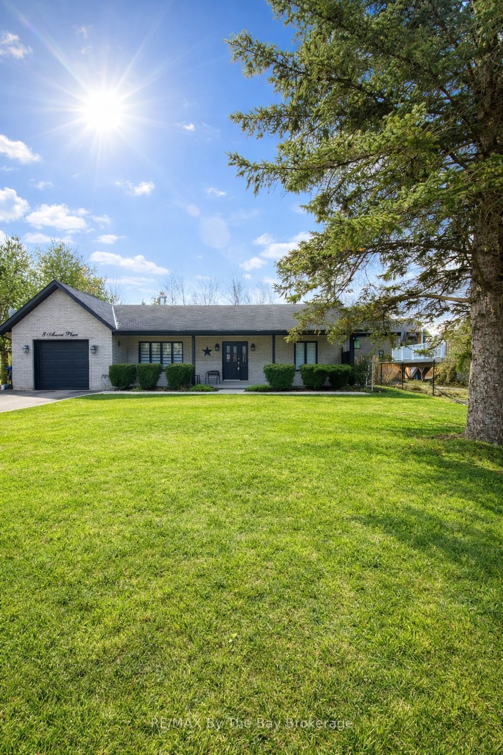 Photo of 8 Azores Place, Wasaga Beach, ON L9Z 1K9 (MLS # S12744712)