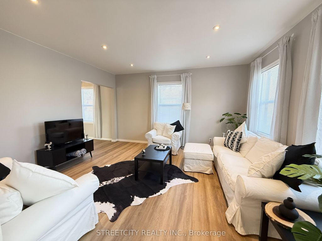 Photo of 2593 DURYEE Street, Oil Springs, ON N0N 1P0 (MLS # X12869356)