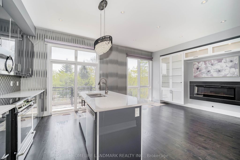 Photo of 8 Crestridge Drive, Vaughan, ON L4J 0K1 (MLS # N12452197)