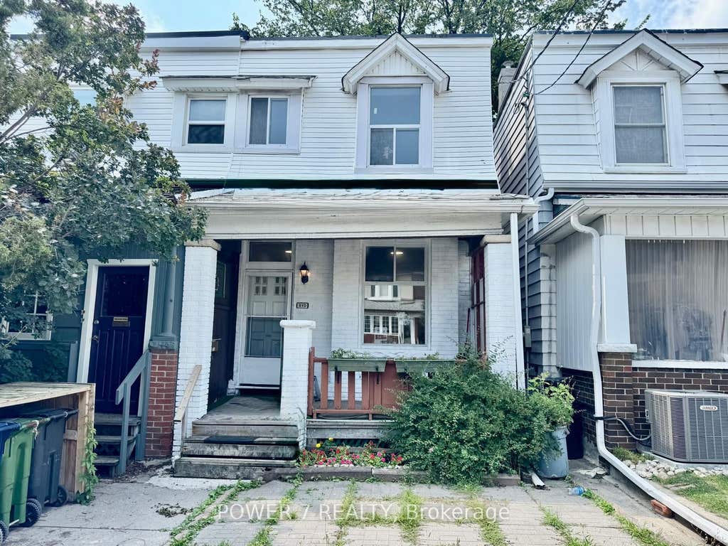 Photo of 810 Ossington Avenue, Toronto, ON M6G 3V1 (MLS # W13647362)