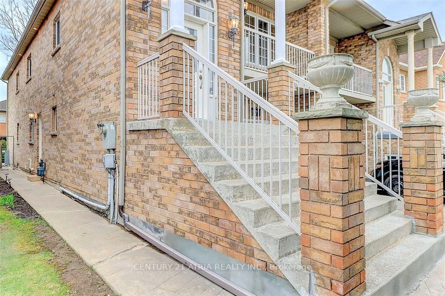 171 Freemont Street Main