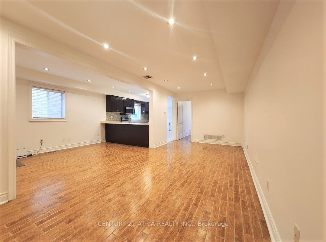 171 Freemont Street Main