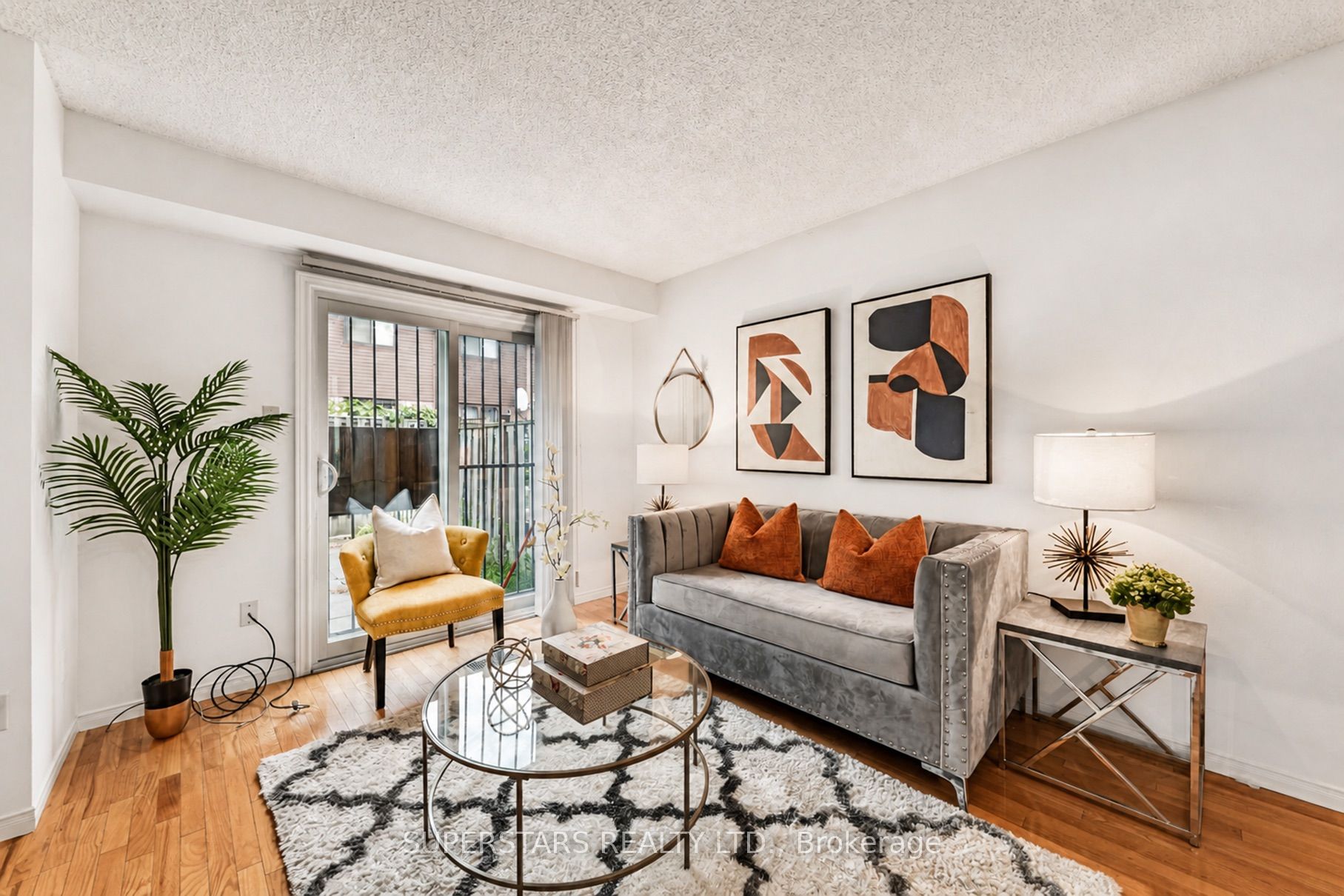 275 Broadview Avenue 10