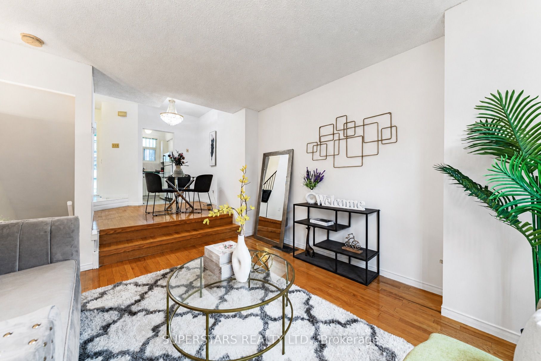 275 Broadview Avenue 10
