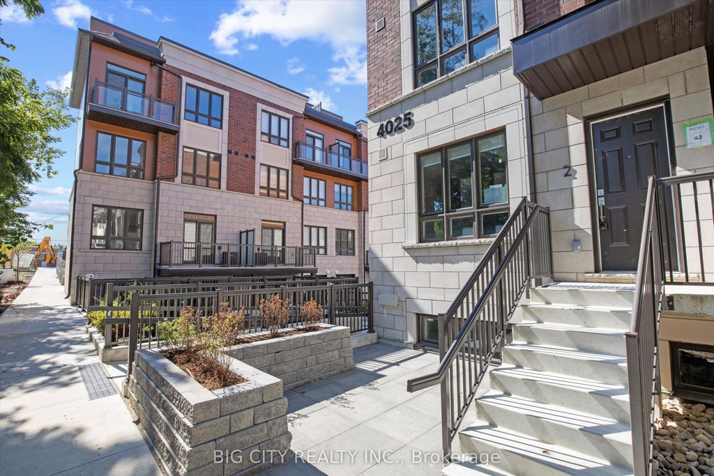 Photo of 4025 Hickory Drive #2, Mississauga, ON L4W 1L1 (MLS # W12451573)