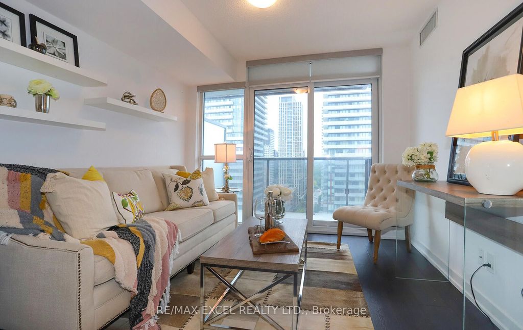 Photo of 125 Redpath Avenue #1804, Toronto, ON M4S 0B5 (MLS # C12269055)