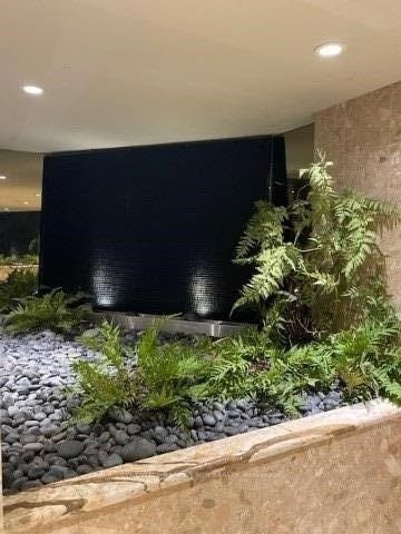 6 Humberline Drive 313