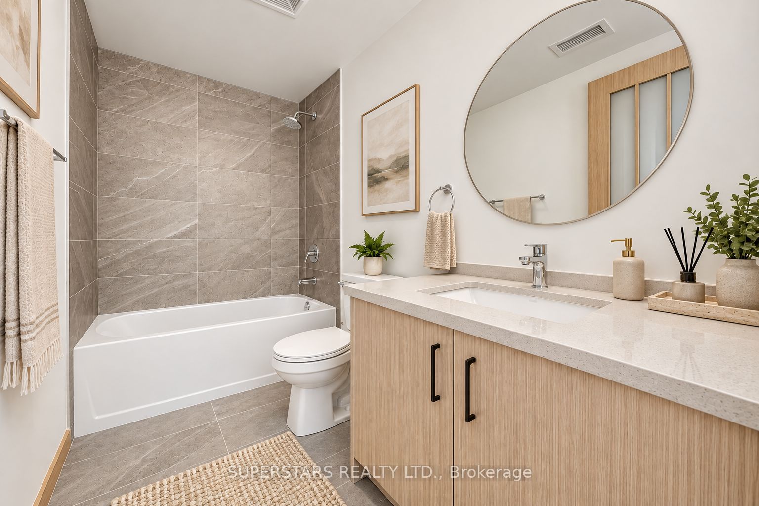 3429 Sheppard Avenue E 915