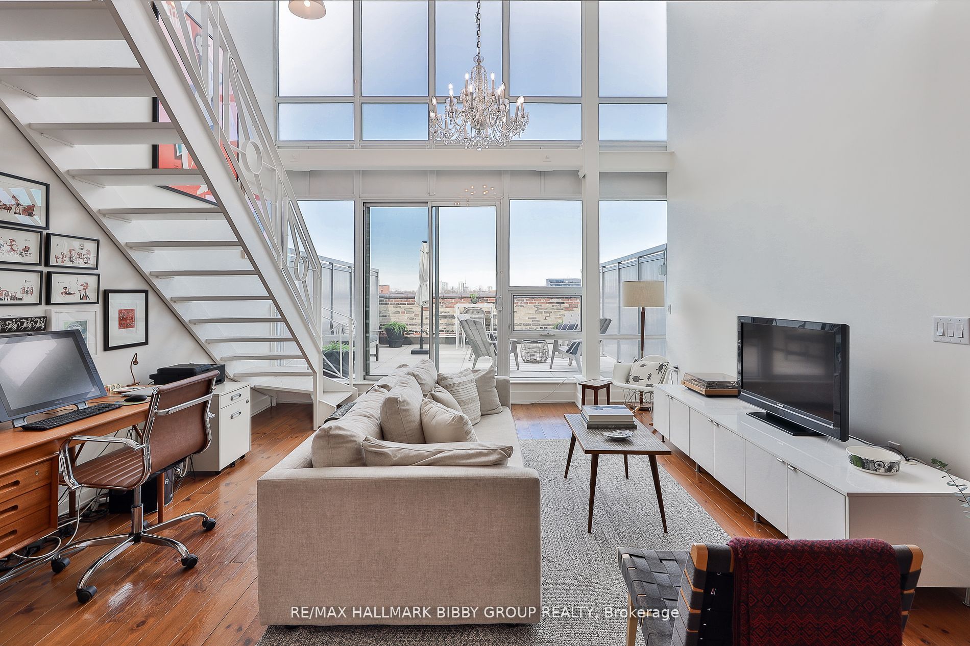 183 Dovercourt Road Ph9