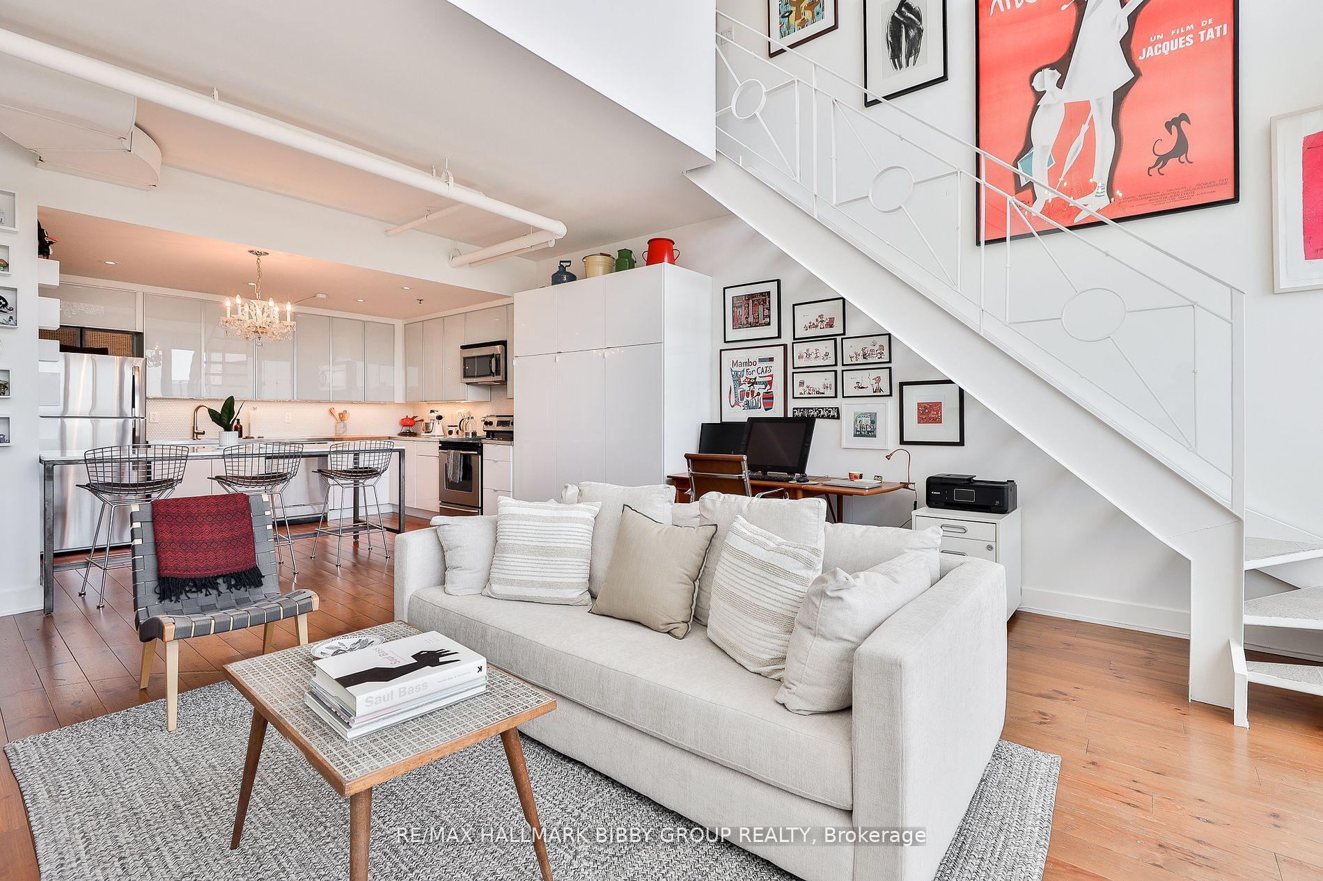 183 Dovercourt Road Ph9