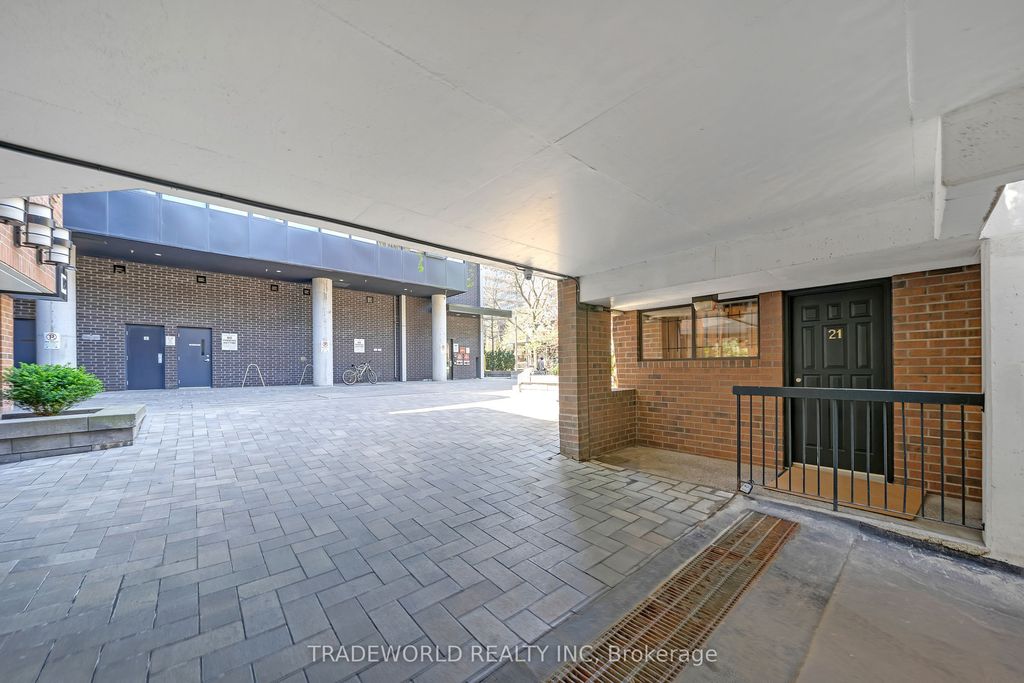 Photo of 21 Dundonald Street, Toronto, ON M4Y 1K3 (MLS # C12372185)