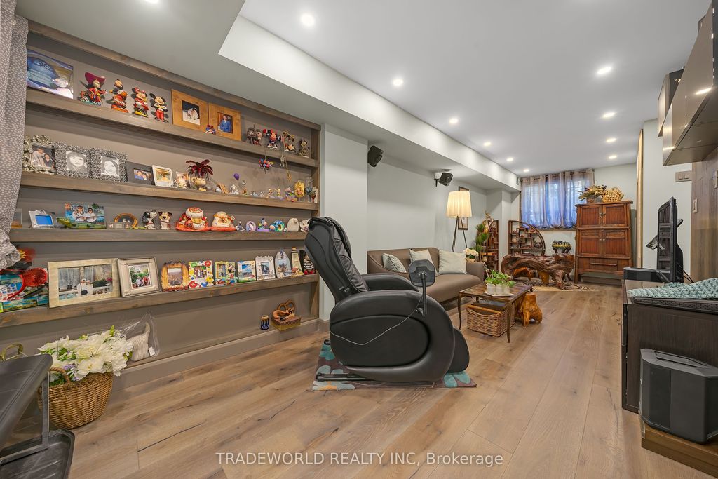 Photo of 21 Dundonald Street, Toronto, ON M4Y 1K3 (MLS # C12372185)