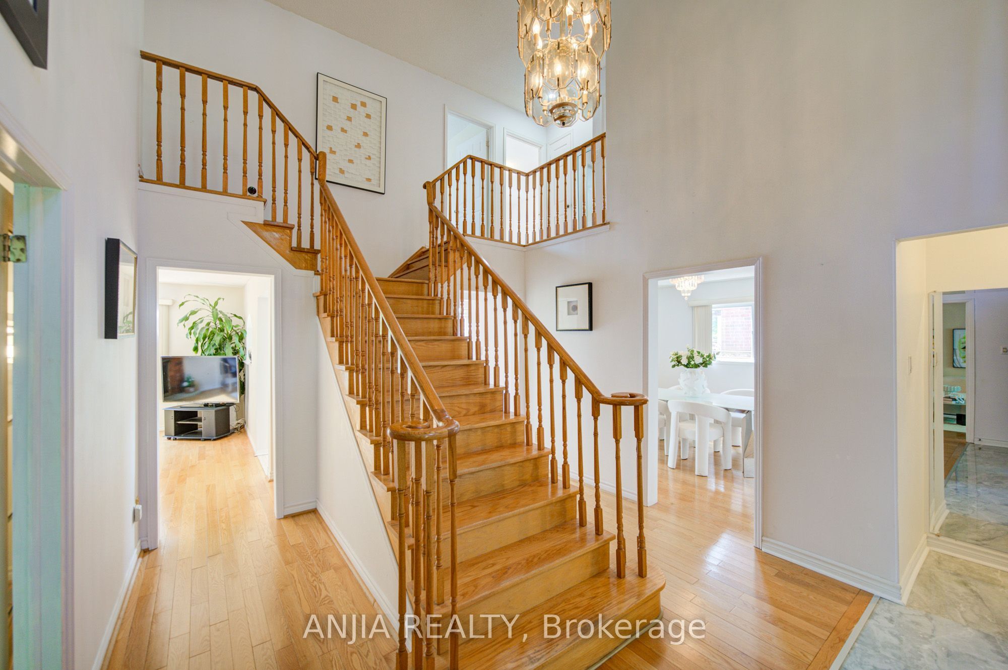 8 Brooklyn Crescent