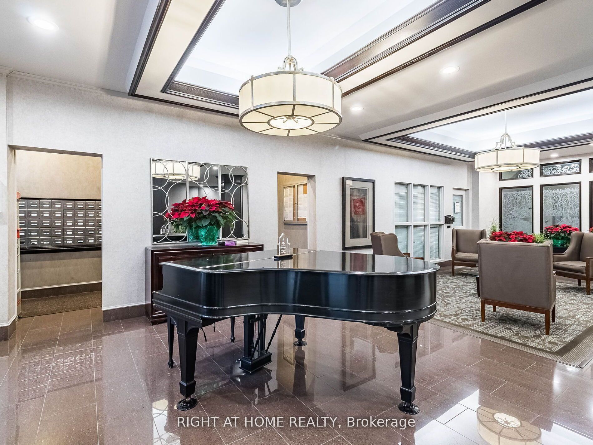 25 Austin Drive 818