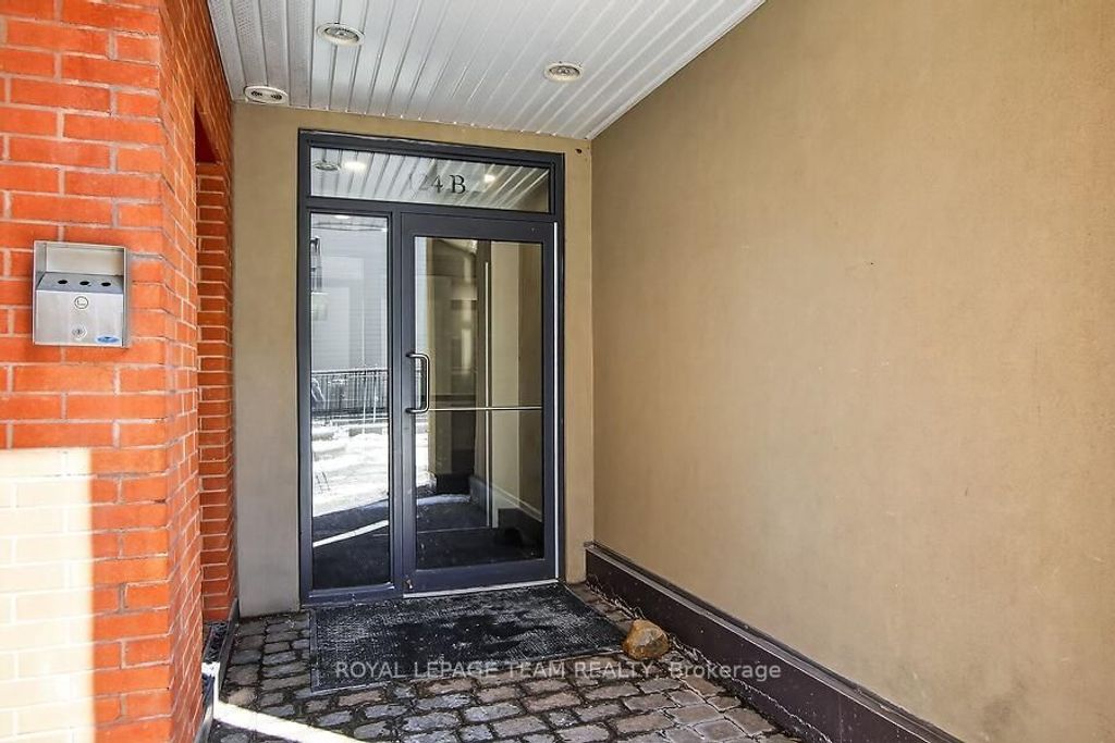 Photo of 124 Guigues Avenue #B204, Lower Town - Sandy Hill, ON K1N 5H7 (MLS # X12896384)