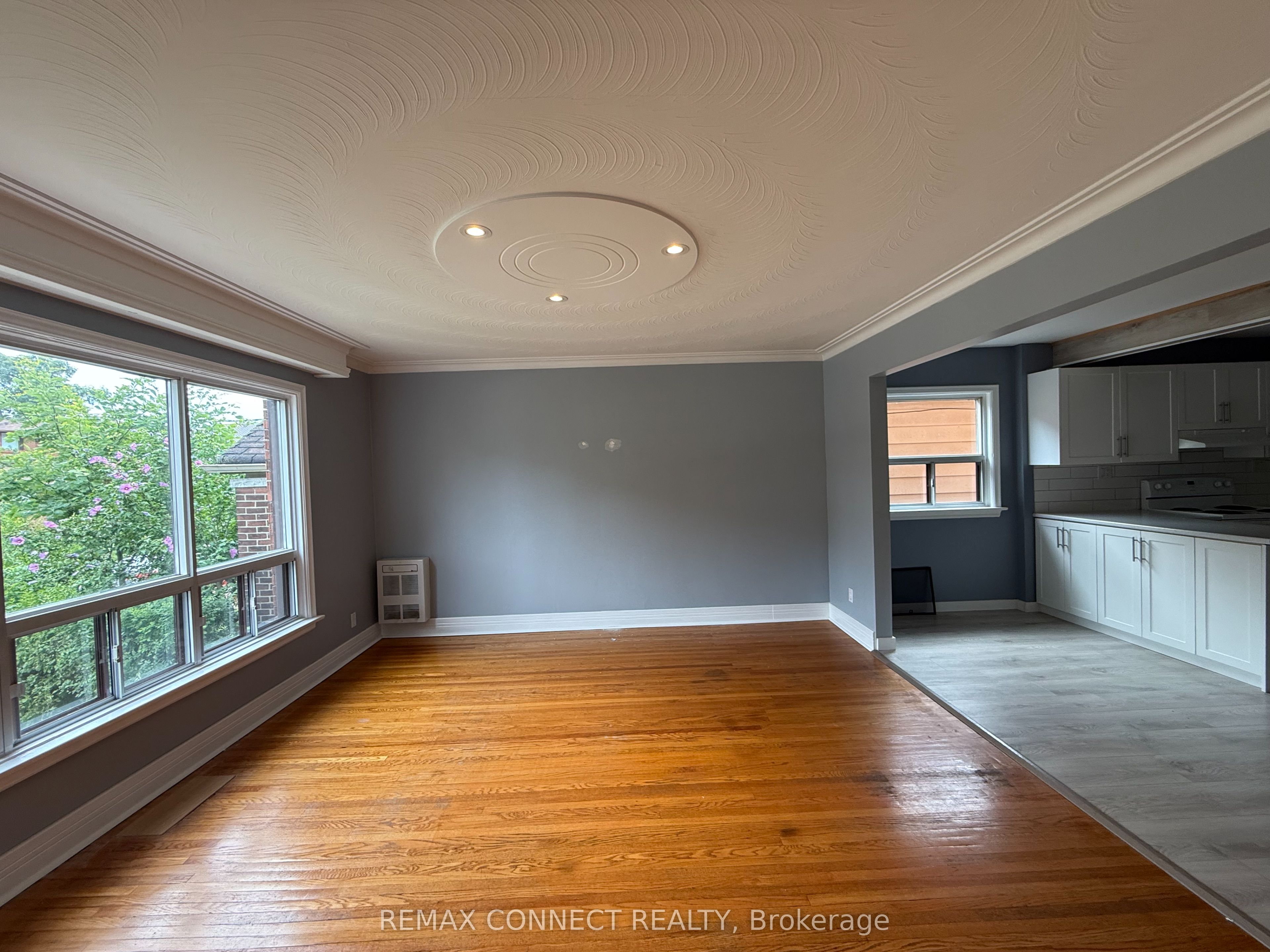 82 Brookside Avenue