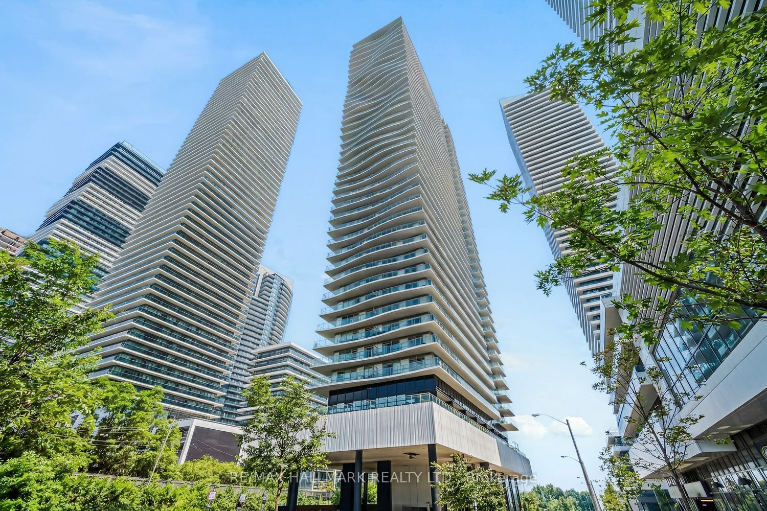 Photo 1 of 36 — 33 Shore Breeze Drive 701, Toronto, ON M8V 0G1