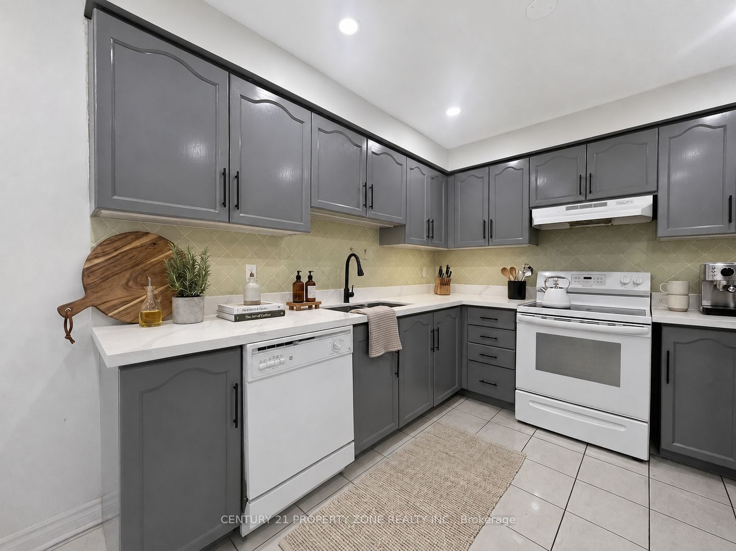65 Shady Pine Circle