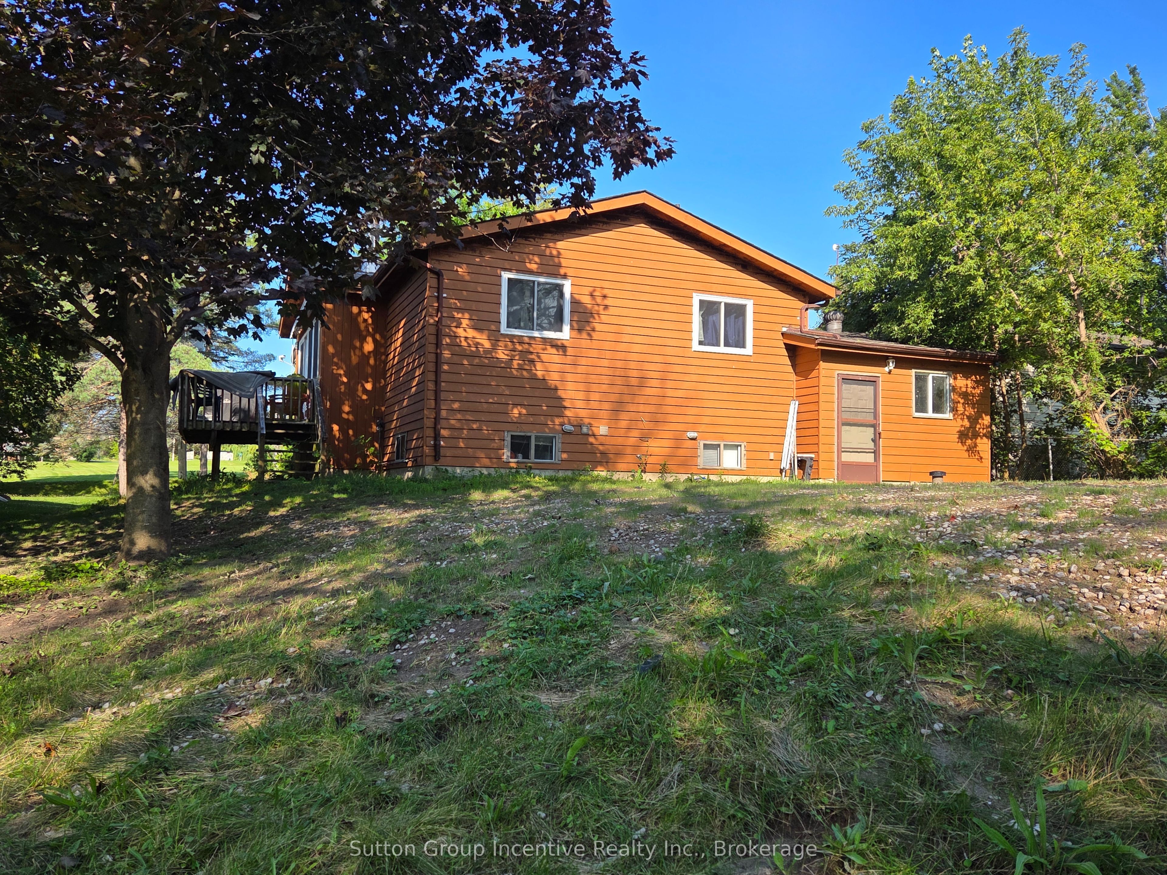 3985 Joyland Drive